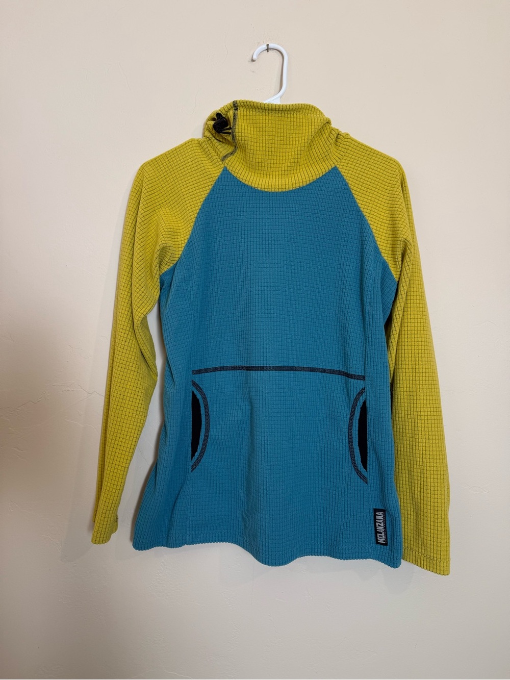 Melanzana Women's Small Blue and Yellow waffle/grid Pullover hoodie